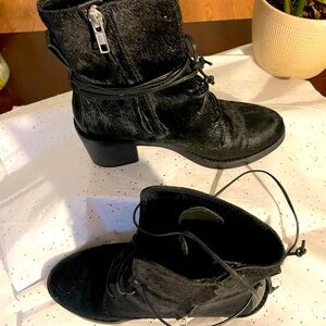 Ugg boots real fur from cow